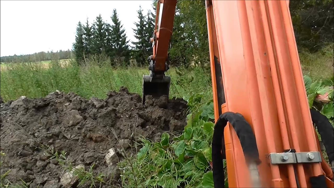 Digging with a Hitachi ZX50