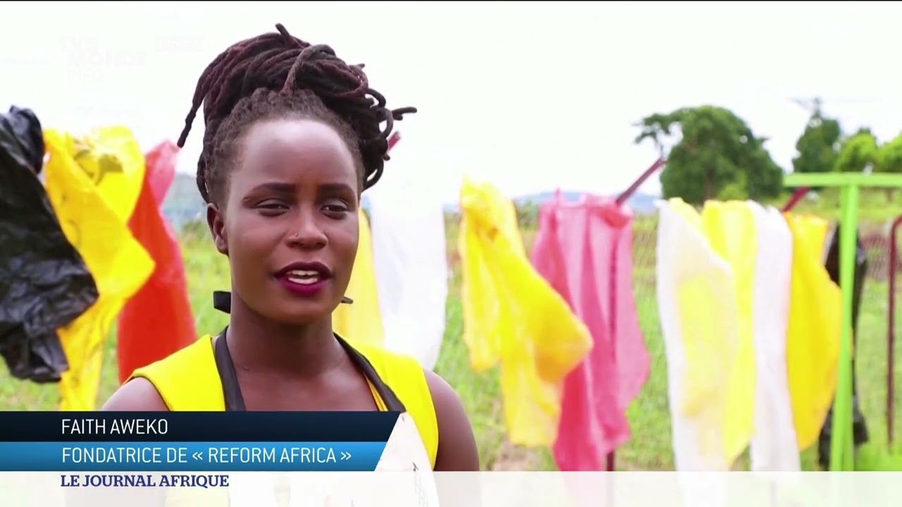 Ouganda :  quand les déchets plastiques deviennent sacs à main