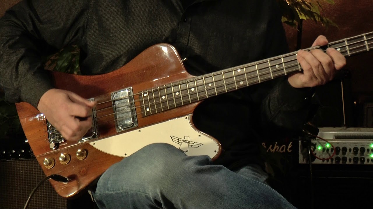 Gibson Thunderbird IV Bass from 1976 presented by Vintage Guitar Oldenburg and Detlef Blanke
