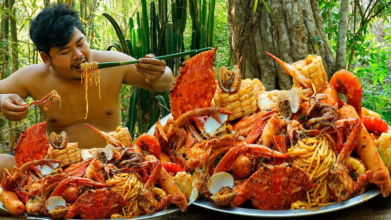 Wilderness Cooking Skill | Mix Noodle Seafood Recipe Eating So Delicious-ASMR_MUKBANG_EATINGSHOW.