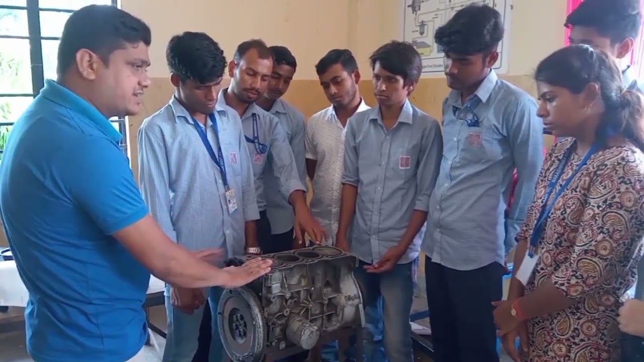 MECHANIC DIESEL ENGINE PRACTICAL CLASS
