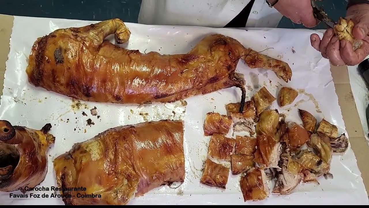 COMO CORTAR CORRETAMENTE LEITÃO INTEIRO (Carocha Restaurante )