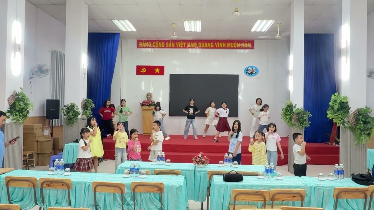 Rehearsal Hoa Xuân Đất Nước - tốp ca múa - Trường Tiểu Học Đống Đa  - cô Vịnh Nghi