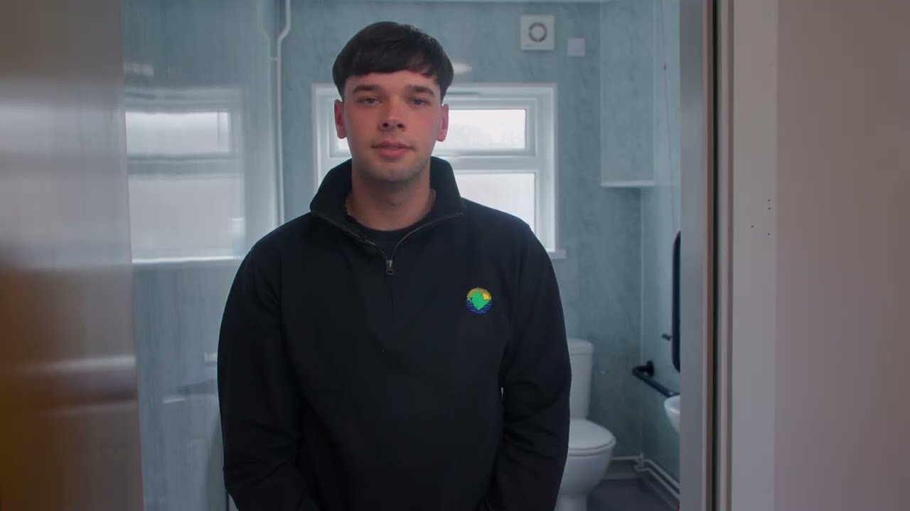 Tai Môn: How to fix a blocked toilet, sink or bath (English)