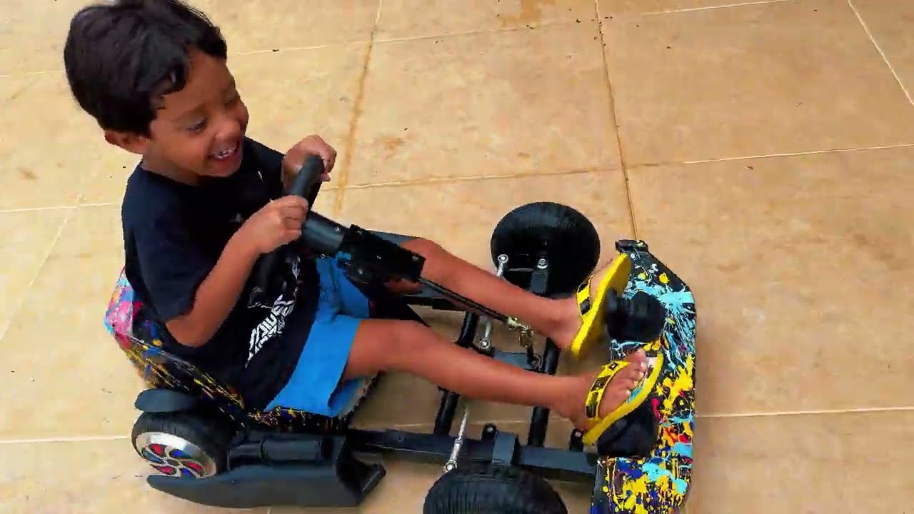 Lavando o Kart Elétrico com MUITA ESPUMA! 🚗💦 Diversão Sem Fim com Totô e Joe!