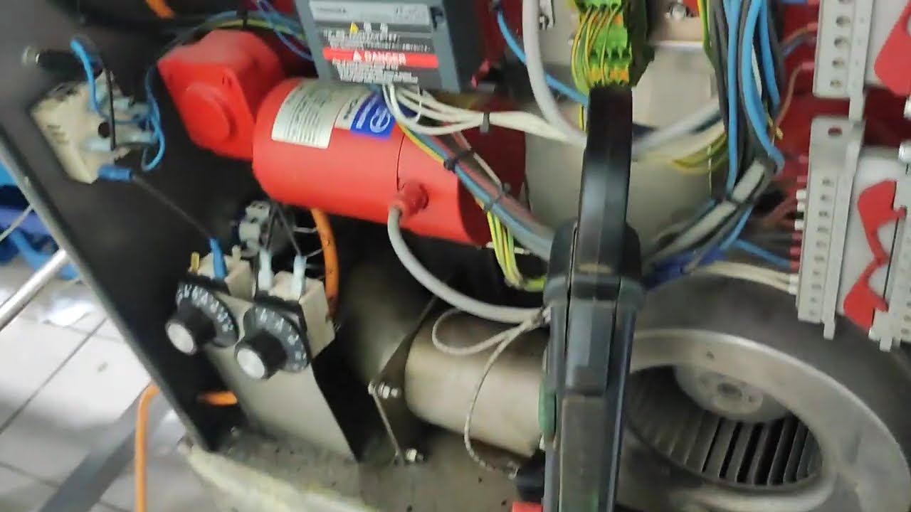 Napagod nanaman kaya pumutok ang fuse Gusto lang magpahinga🤣🤣🤣🤣 @edwinagamulab_channel 