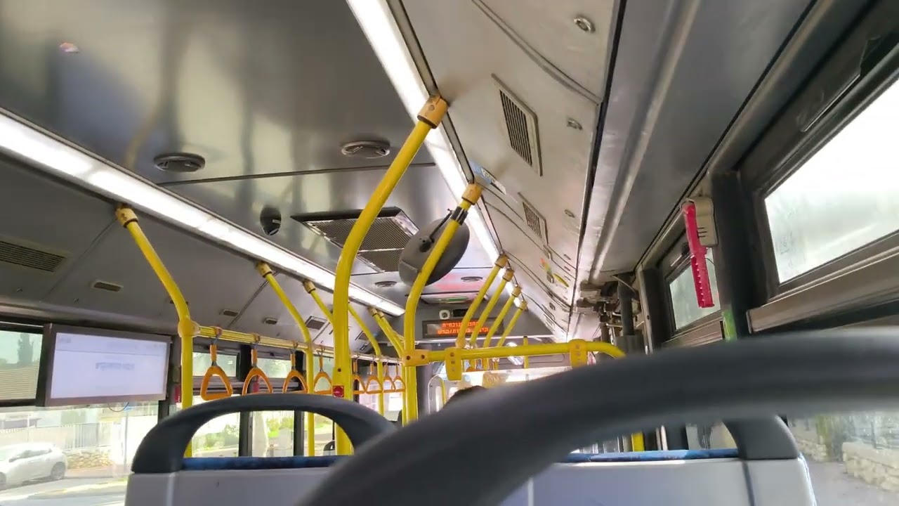 riding on golden dragon XML6125CC DB route 4 in ofakim (Voith Slow idle+ good driver)