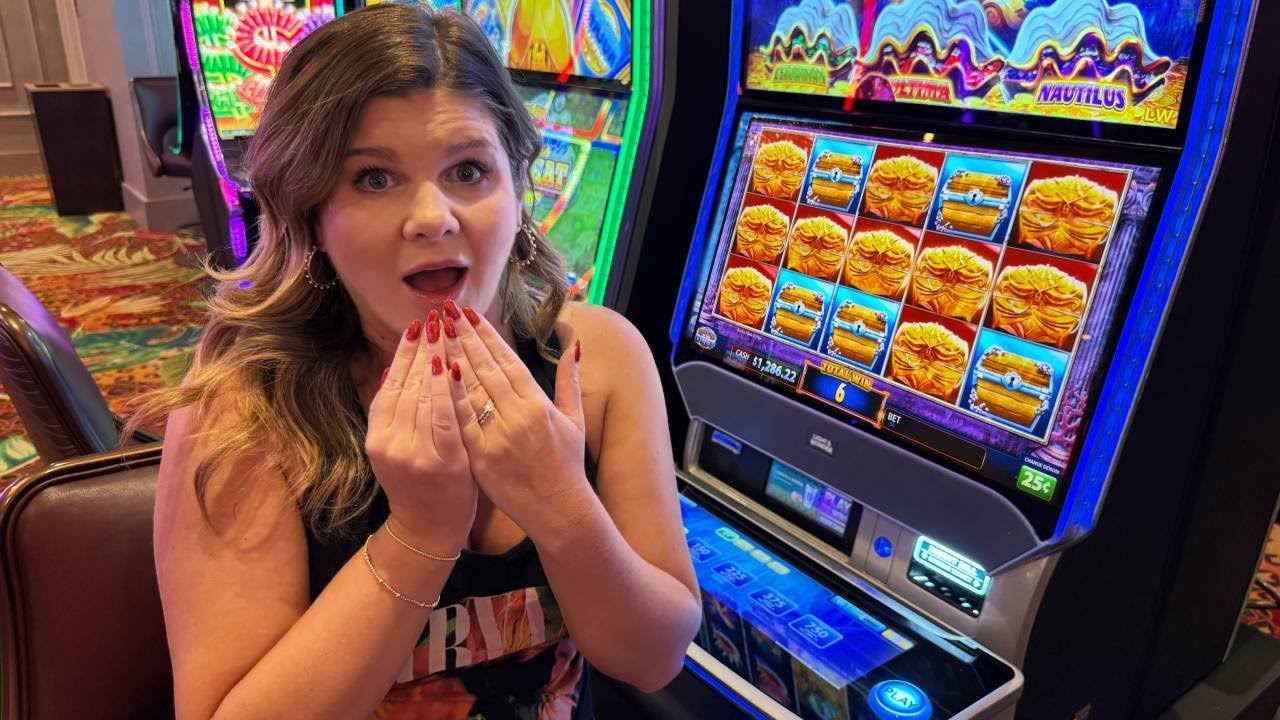 Wife Lost Her Mind & Did $25 Spins! Jackpot Handpay!