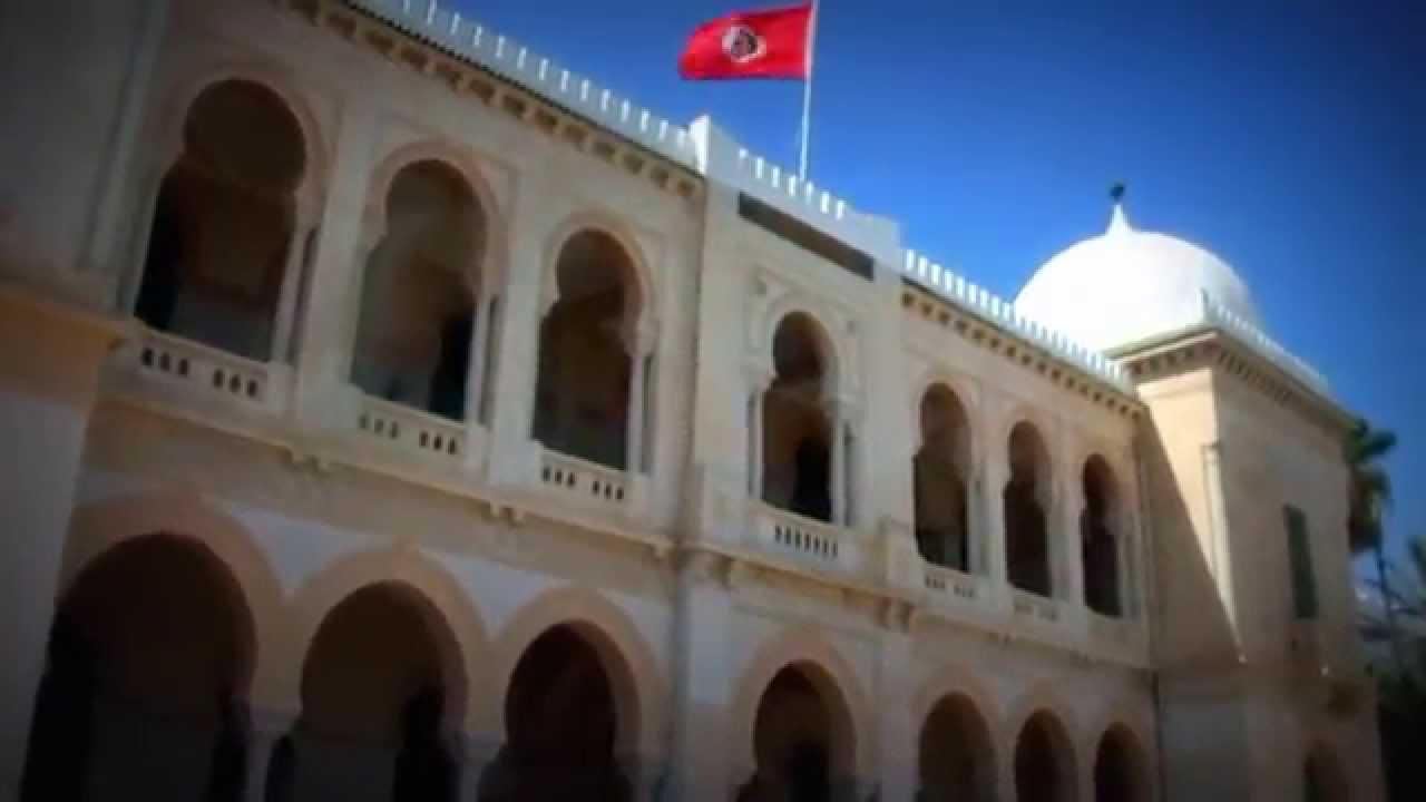 Lycée Sadiki - Bac'15 : Piste 1 - INTRO