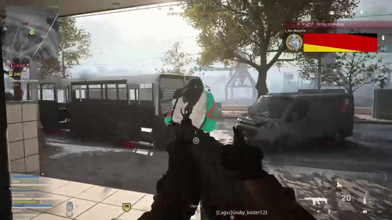 One men destroy 2 car in Call of Duty Warzone.Wybuchło?