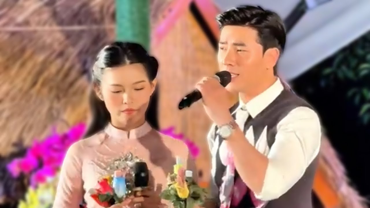 Cs Tuyết Nhung va Jack Long . bà con yêu cầu hát bài Căn Nhà Màu Tím tại Ngôi Sao Miệt Vườn