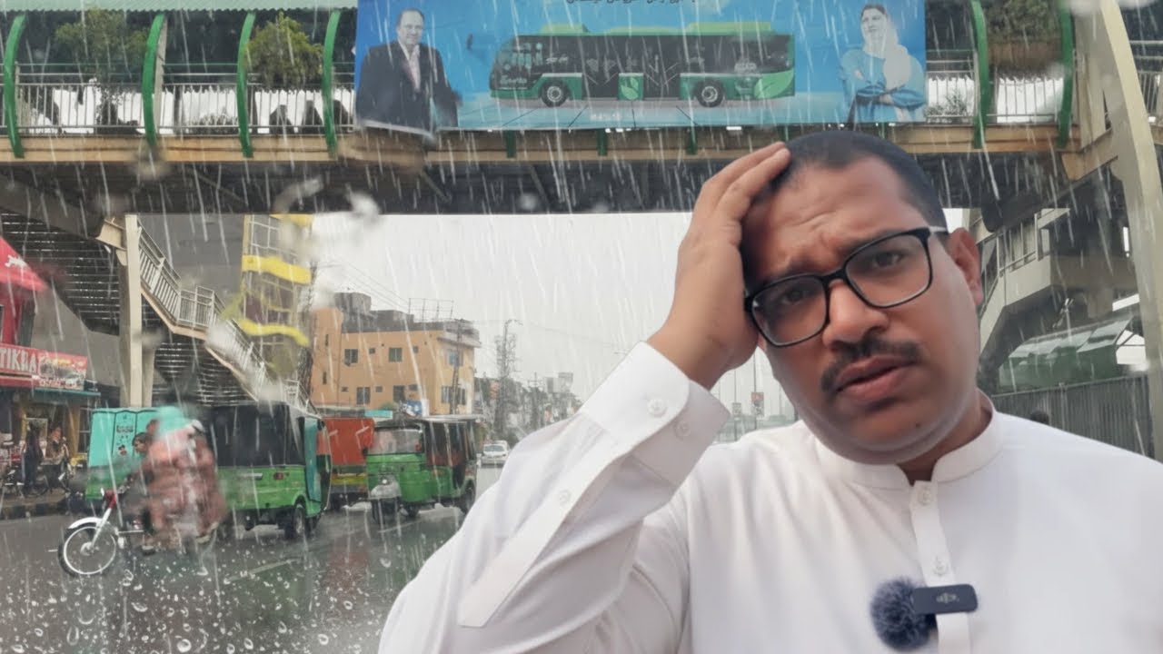 Heavy Rain in Gulberg Lahore
