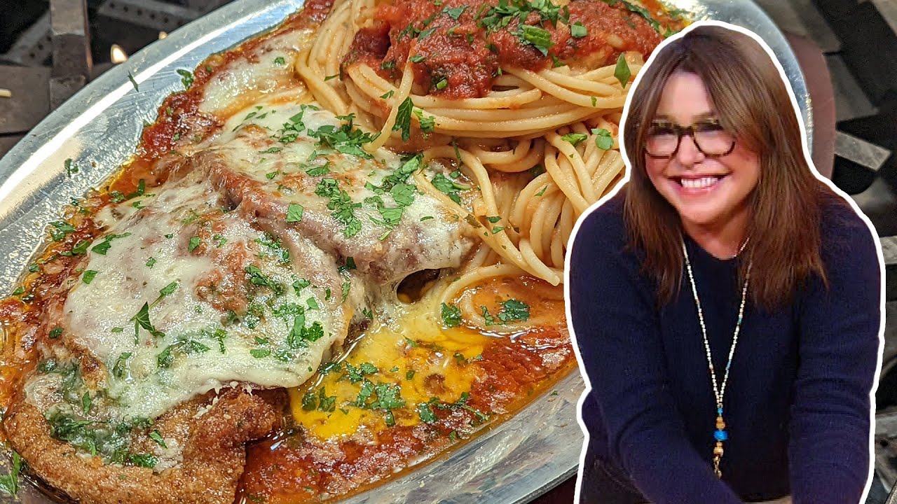 How to Make Mamma Leone's-Style Veal Parmigiana | Rachael Ray