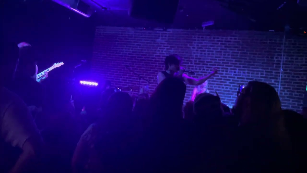 TX2 live at growlers Memphis Tennessee