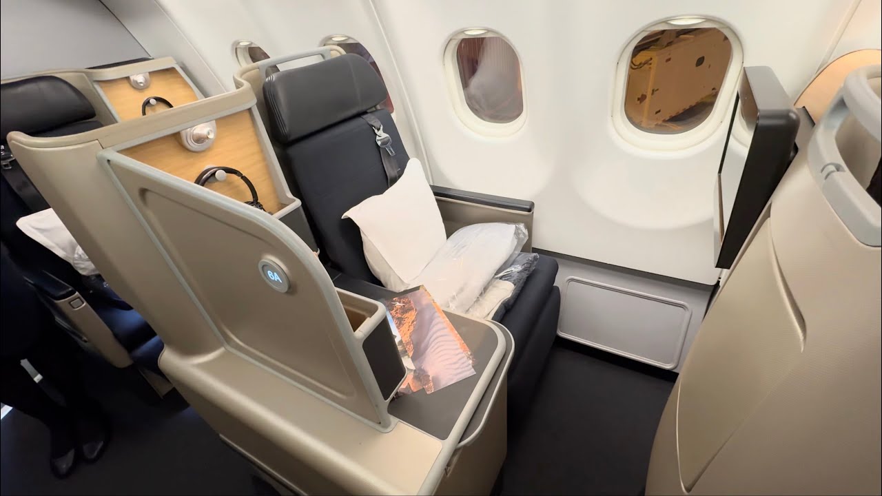 Qantas Business class - Sydney (SYD) to Honolulu (HNL) on A330-300 - QF103 - 55k Alaska miles