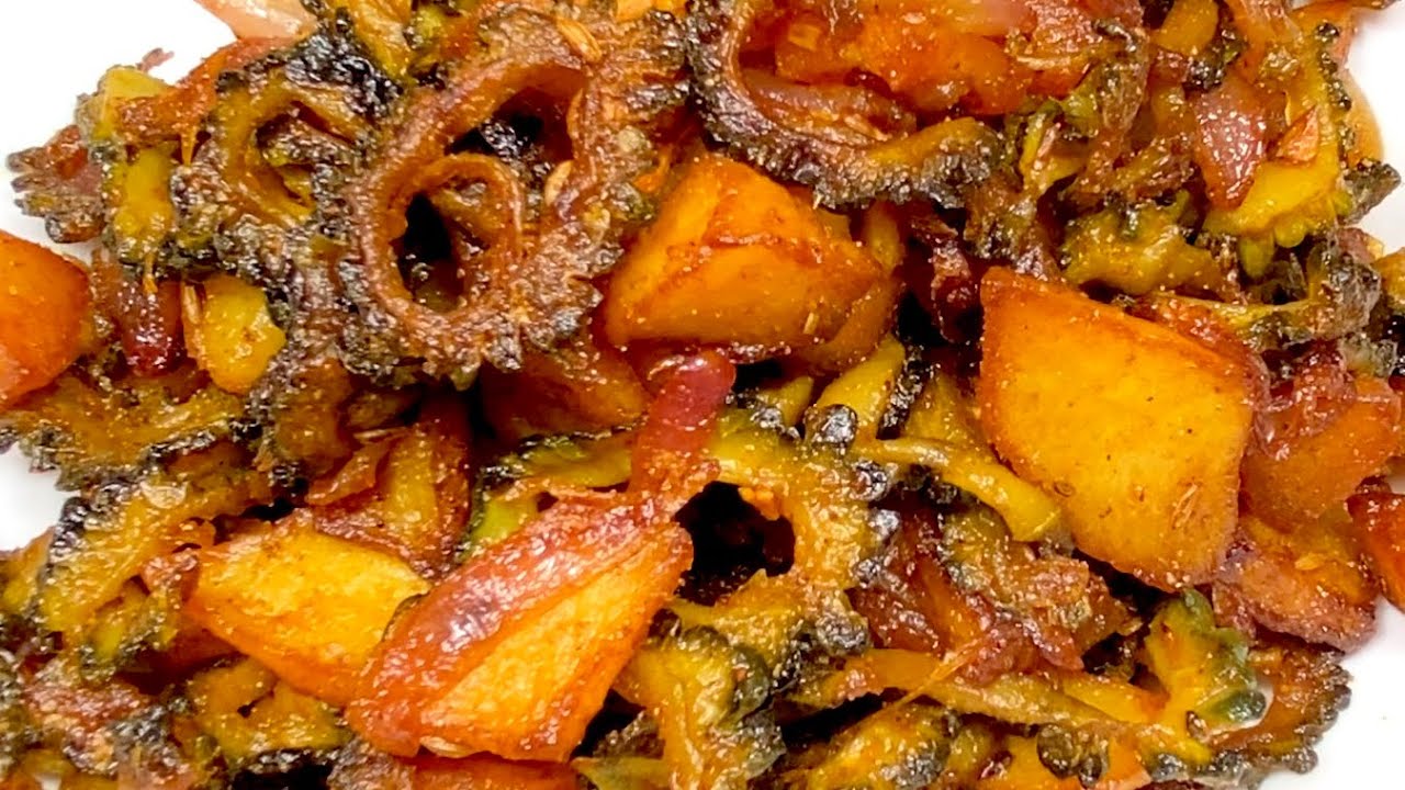 कुरकुरे करेला और आलू की सुखी सब्ज़ी | Crispy Karela Aloo ki Sabzi | Crispy Bittergourd potato recipe