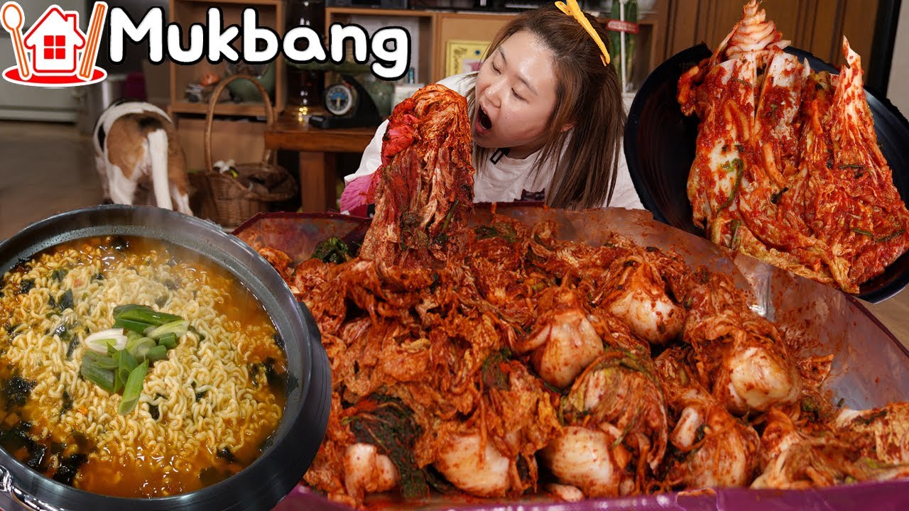 Couple Mukbang│Приготовить кимчи и съесть его с 4 пакетами лапши.