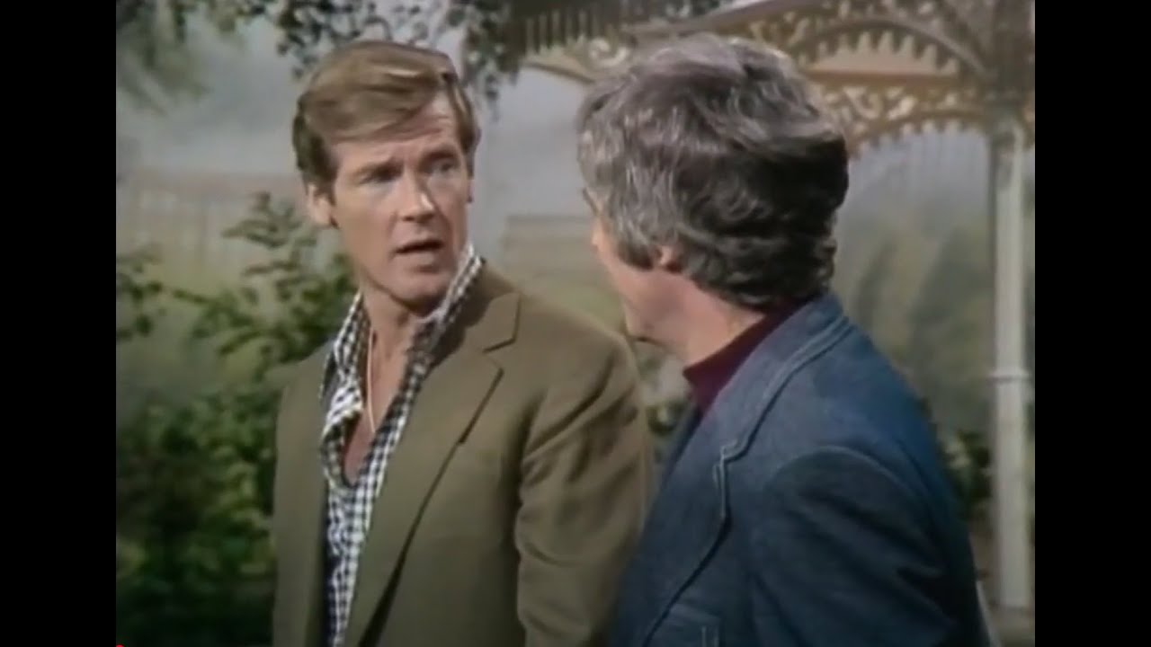 ROGER MOORE - BACHARACH - 1974 - ATV-ITC (JAMES BOND 007)