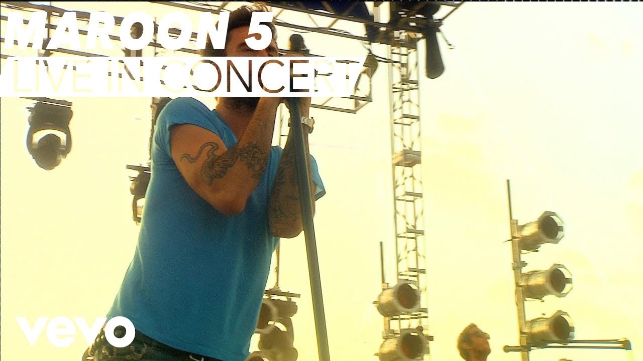 Maroon 5 - Moves Like Jagger (VEVO Carnival Cruise)