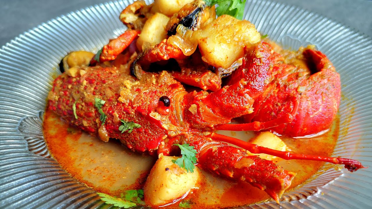 Saucy Crayfish and scallop curry. Festive holiday Treats.