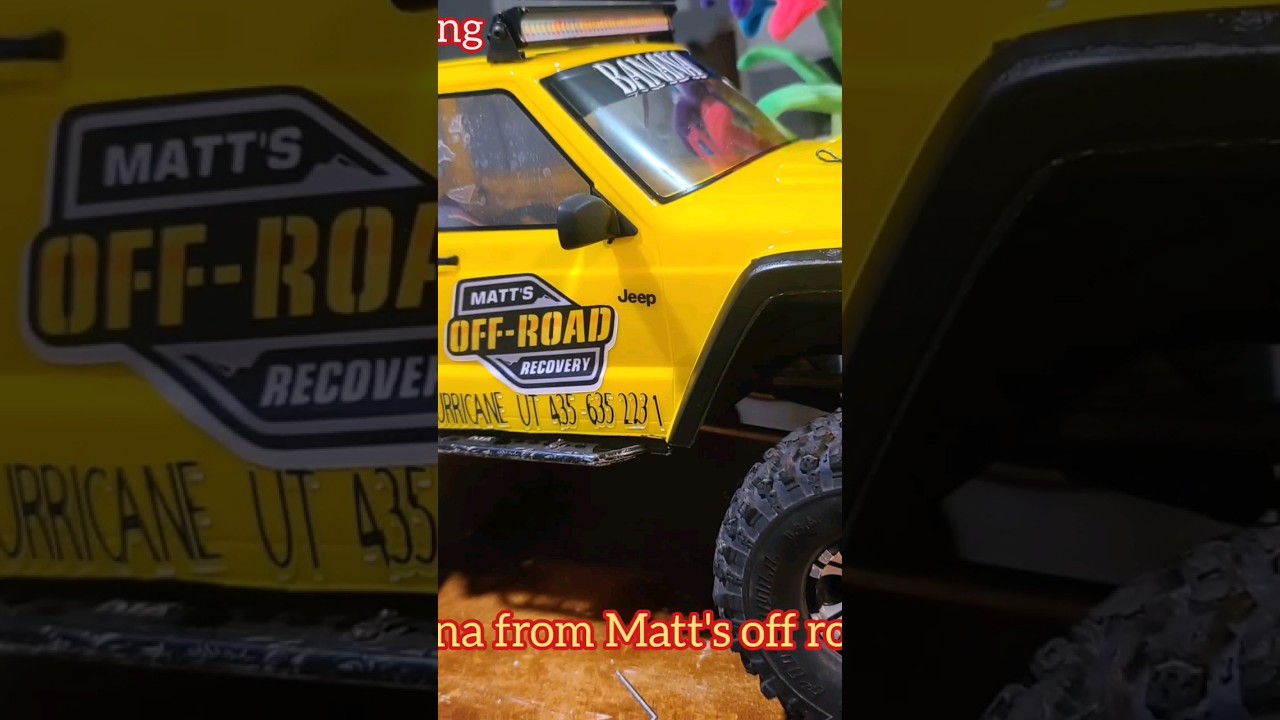 the replica of the banana from Matt's off road recovery traxxas trx4