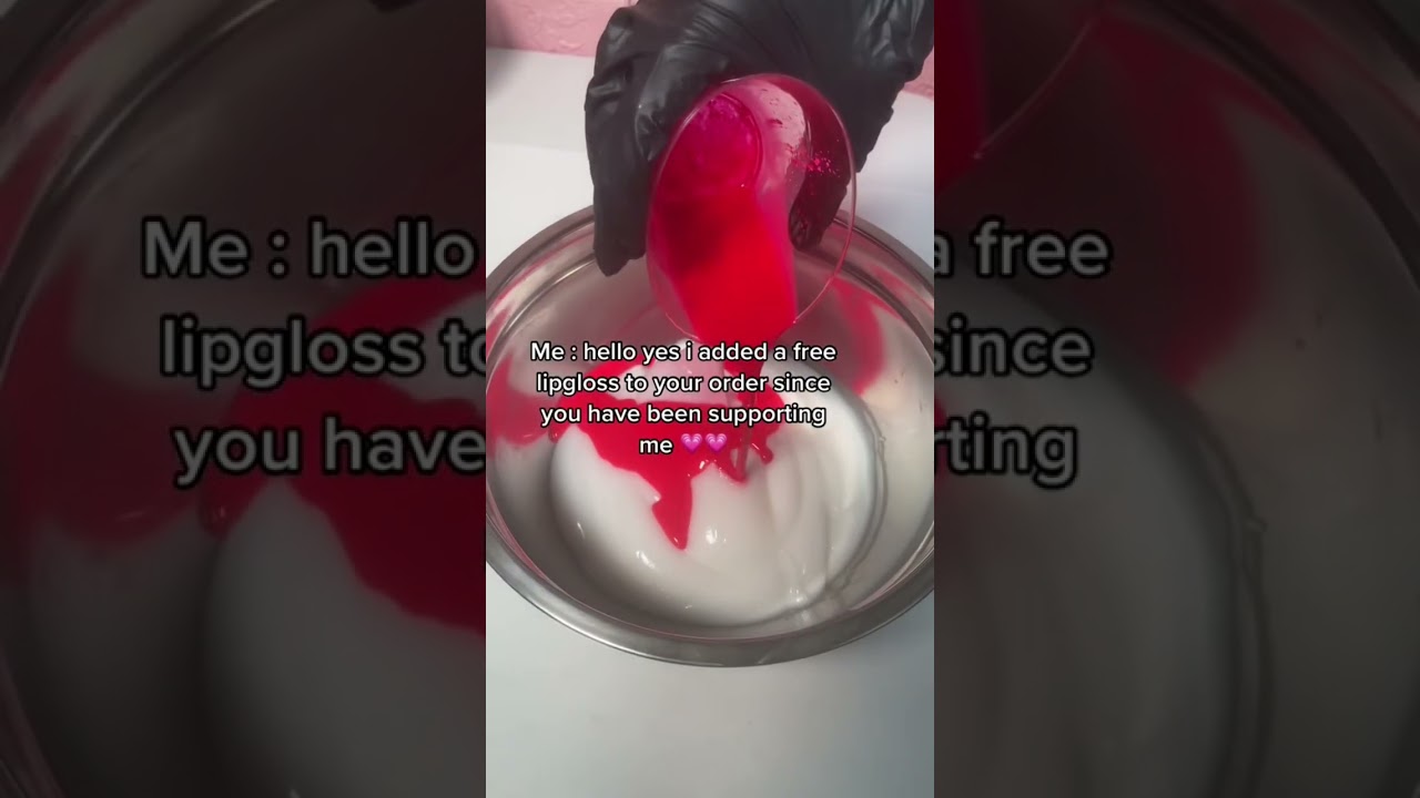 Giving away a free item GONE WRONG #viral #smallbusiness #storytime