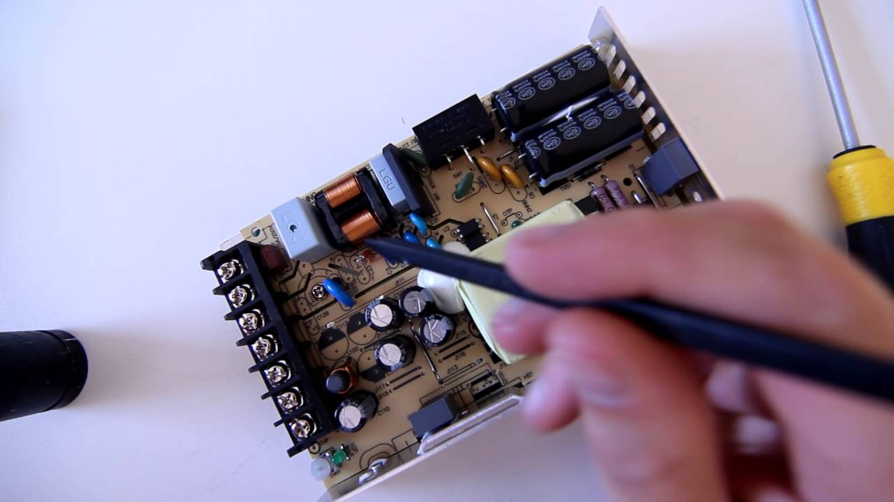 Mean Well LRS-150-24 teardown & efficiency measurement (030)