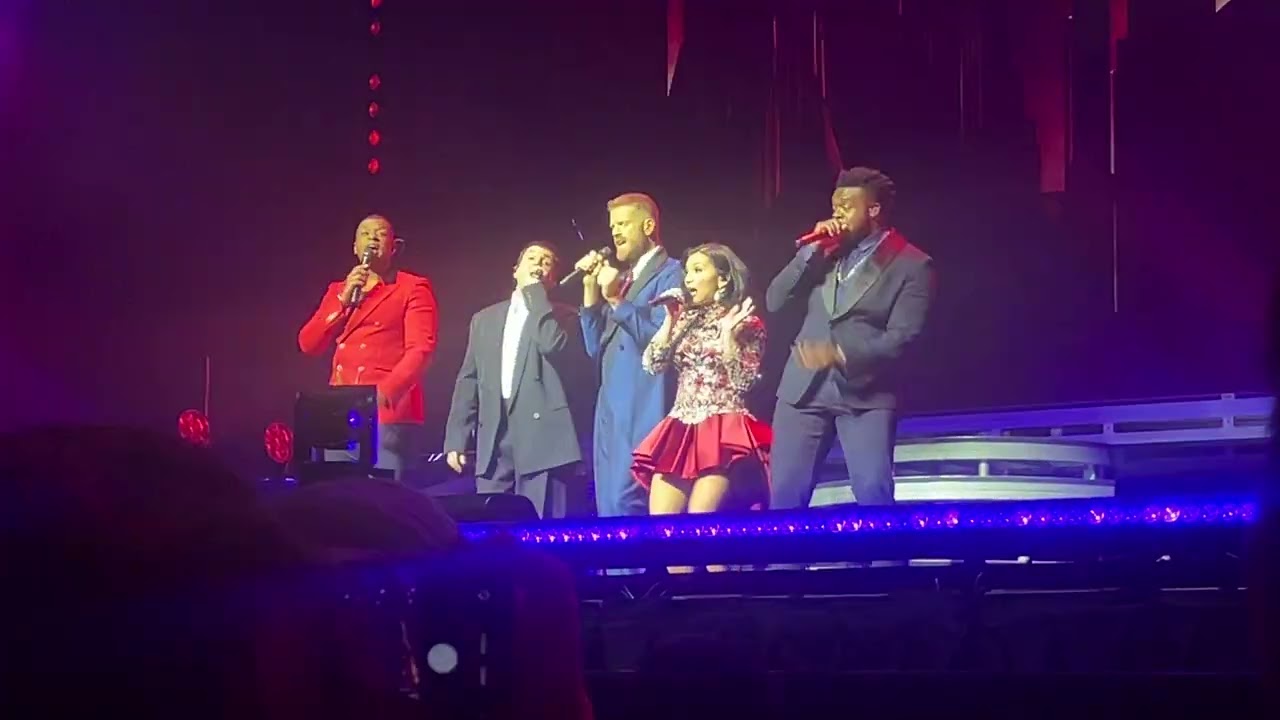 Pentatonix, Christmas in the City Tour, 12/2/2025 - “Holly Jolly Christmas”