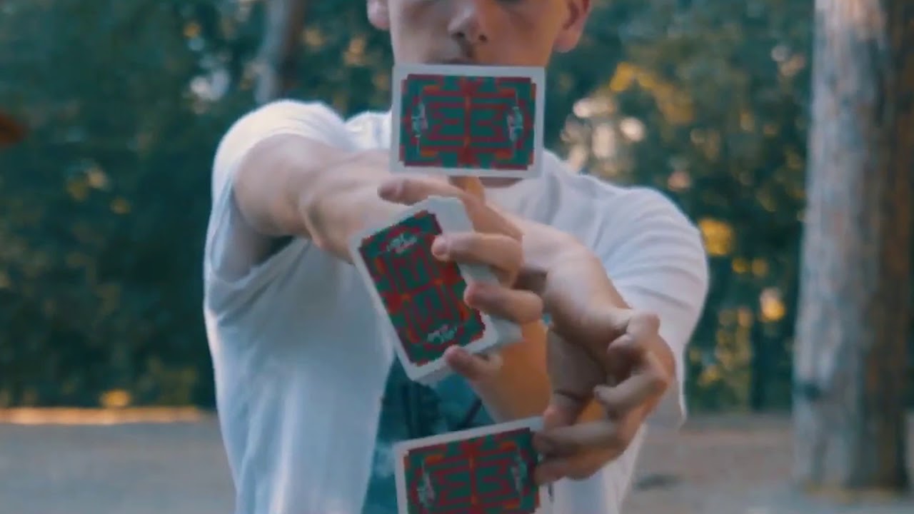 Cardistry Compilation 2018 - Cool Moves & Flourishes