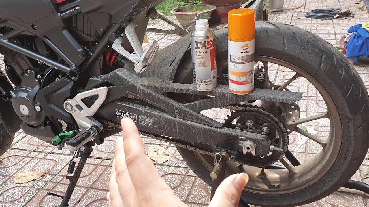 HONDA CB300R | So Sánh 2 Dòng Dưỡng Sên REPSOL & Ix50 VOLTRONIC.