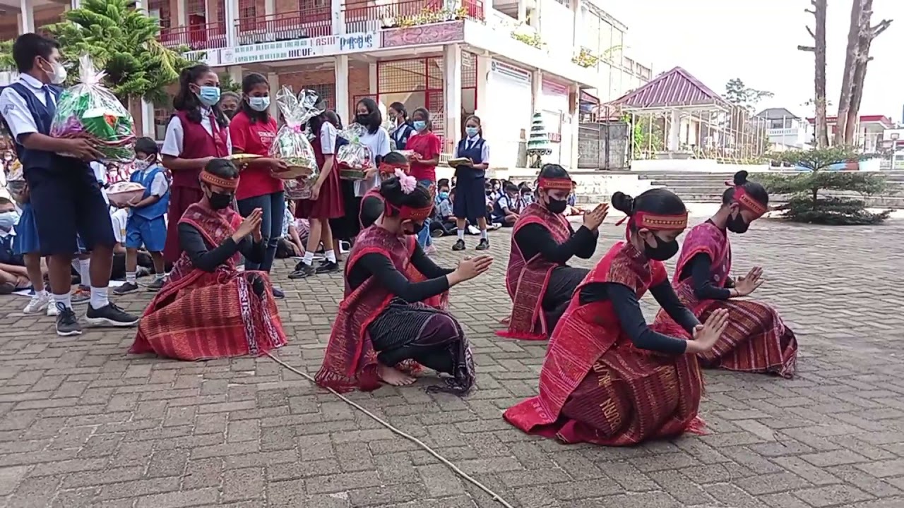 Tortor Batak - Sai Jaloma Silua Nami || TARIAN PENGANTAR PERSEMBAHAN GEREJA KATOLIK || SD St. Lusia.