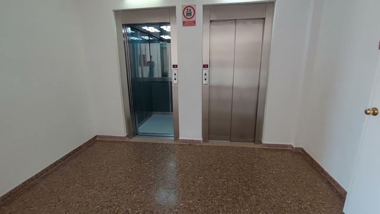 Marvi lifts at Jaime I hotel - Dalí