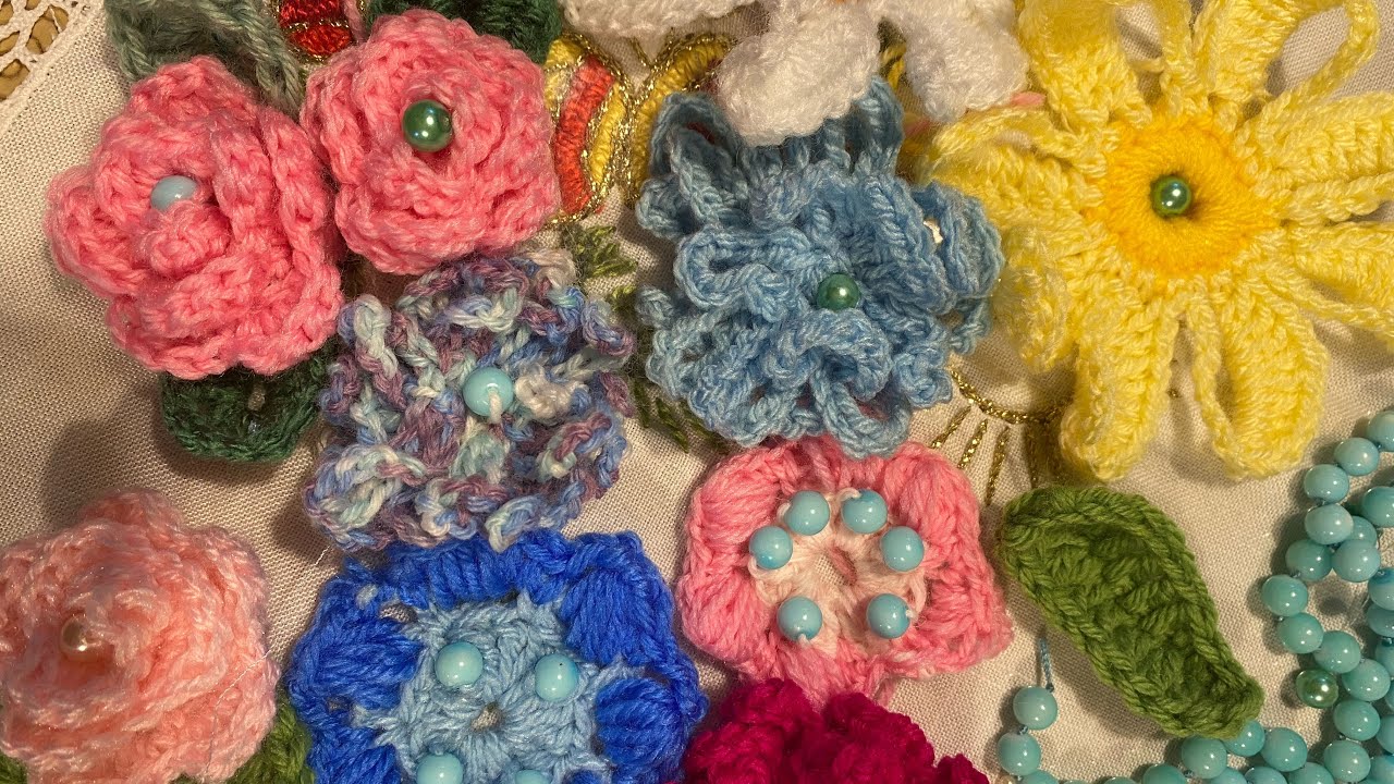 I fiori ad uncinetto :la rosa ,la margherita,la dalia ecc. Il Baule della nonna.