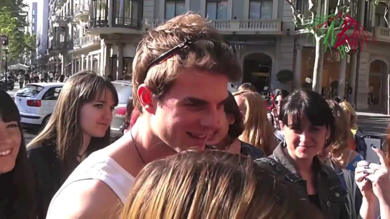 Nathaniel Buzolic In Barcelona (sub ita)