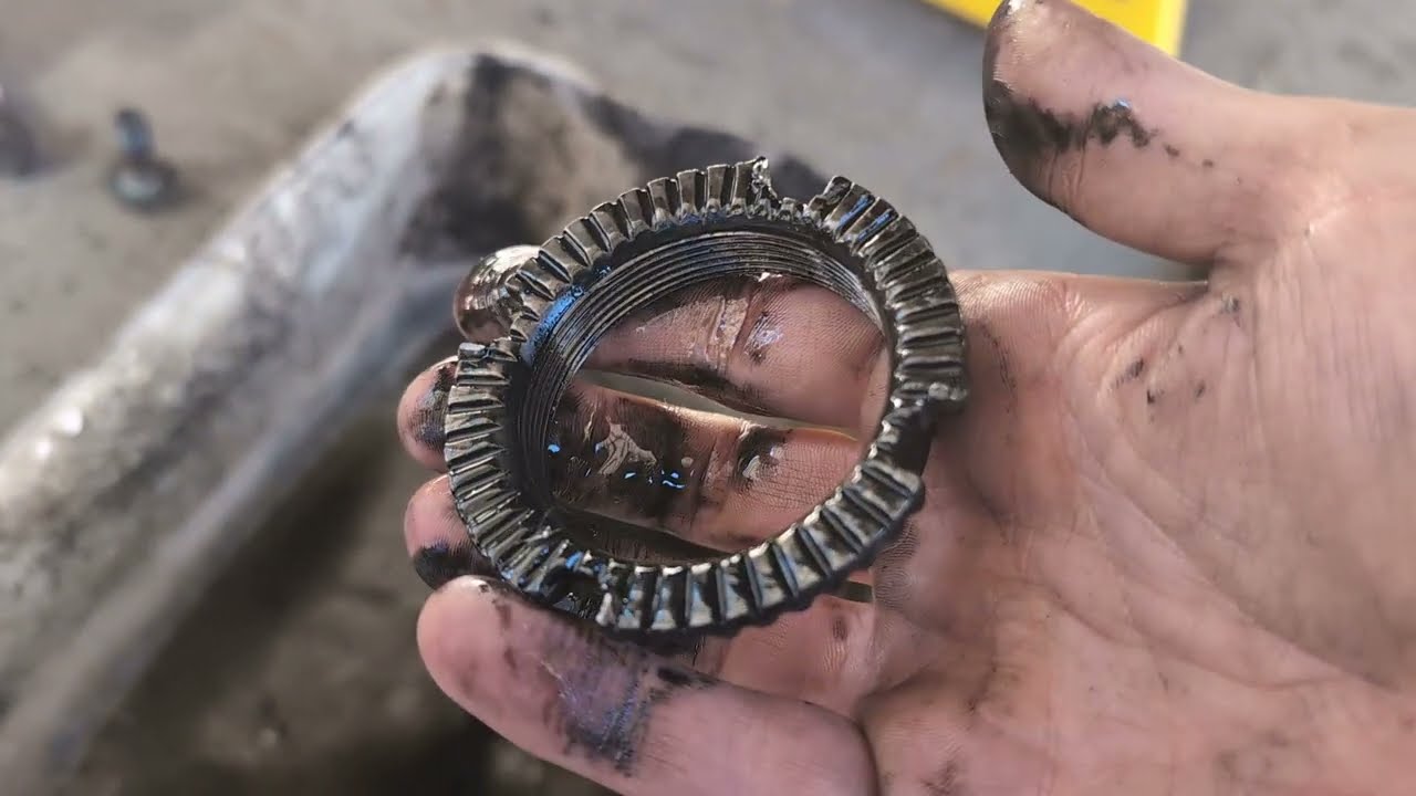 Fixing Leaky Rear Axle Hub Seal and Parking Brakes 1998-2024 Ford F250 Trucks