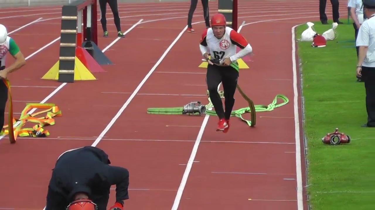 DM 2016 - 4x100m-Feuerwehrstaffel - Team MOL vs Team Sachsen - Feuerwehrsport - Männer