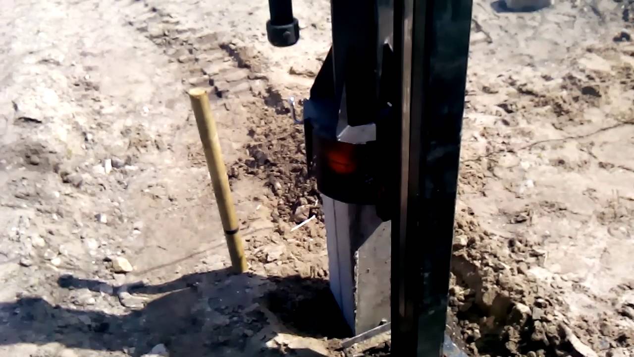 Pāļupamati.lv - Pāļu dzīšana lentveida pamatu izbūvei. Zvaniet: 29 421 589