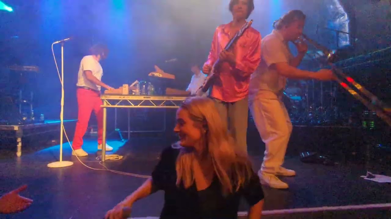Lemaitre - Closer (Live at O2 Islington November 2022)
