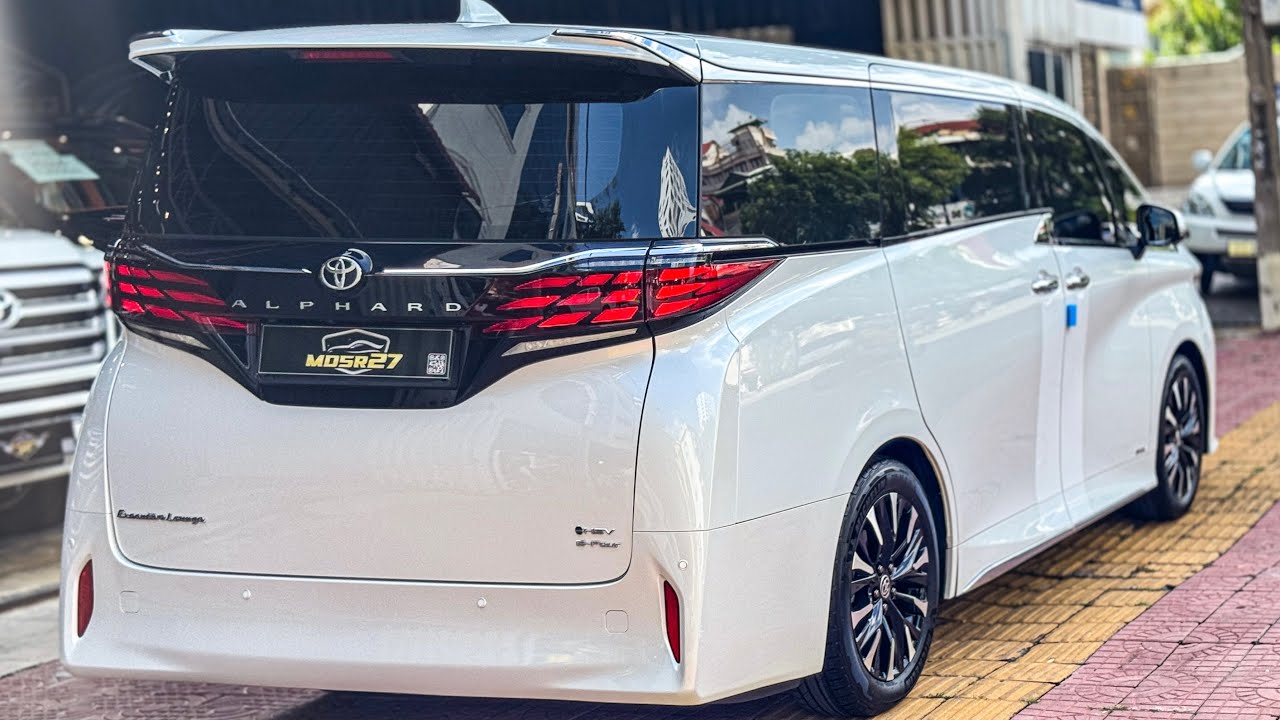 All New Toyota Alphard The Luxury VIP 7 Seater! Interior and Exterior