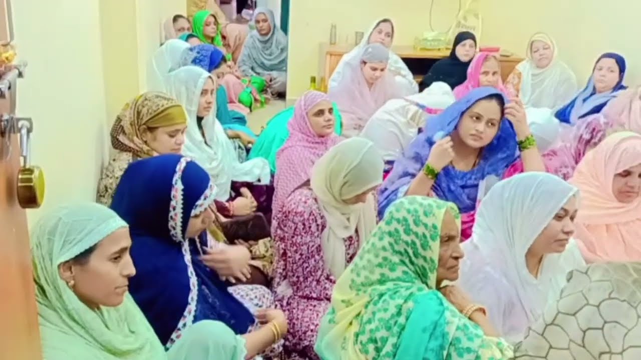 Mashallah Aaj mere Ghar mein imam Husain Hasan Husain Mila De mahfil sajai gai hai