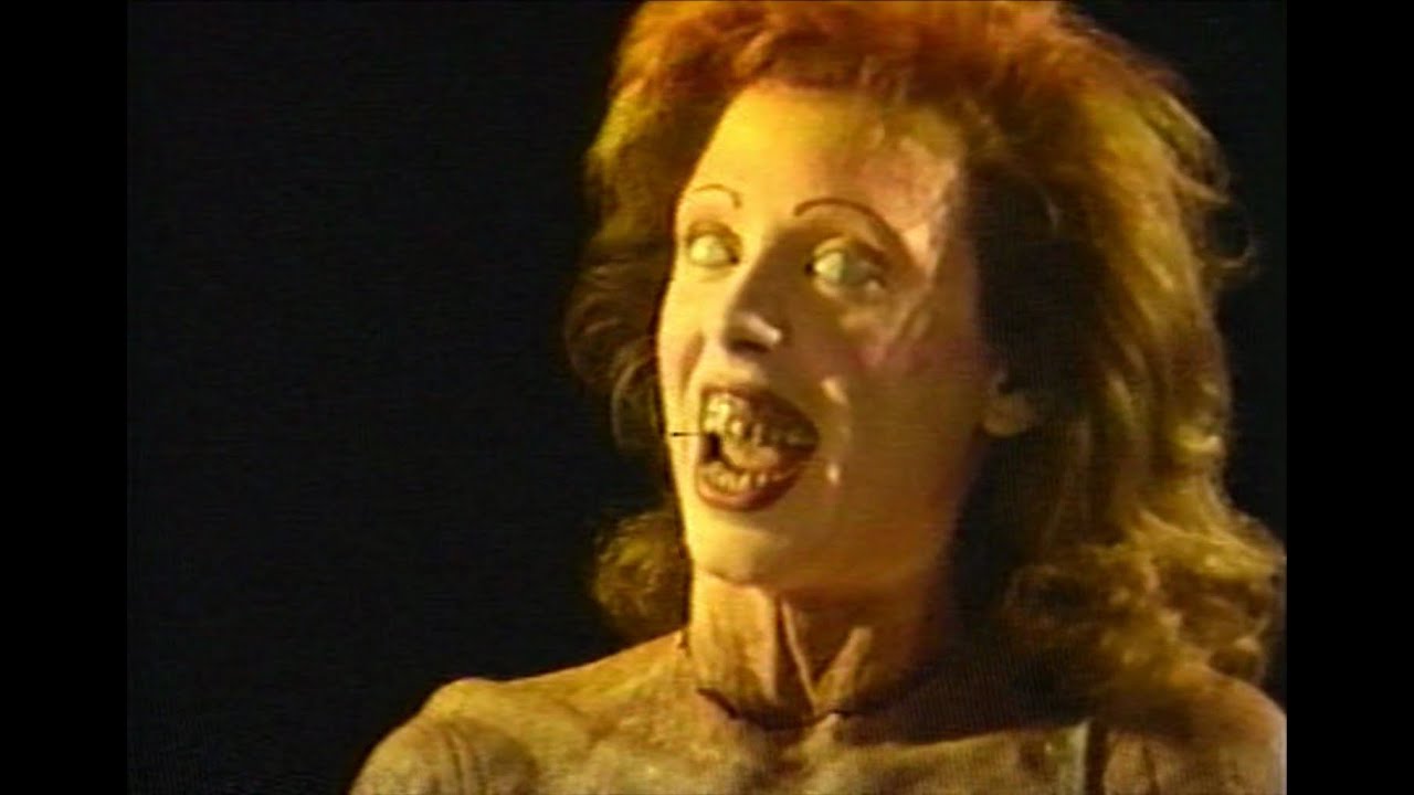 🎞️ Practical FX That Still Shock! 💀 Gore, Guts & Giggles: Evil Dead 2 Rare Behind the Scenes 📽️