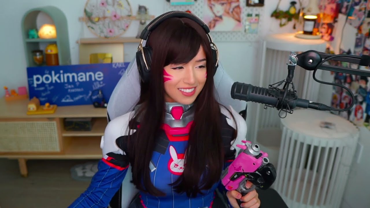 Pokimane Two Overwatch Косплей