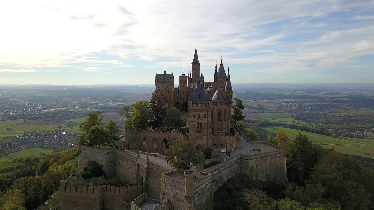 Burg Hohenzollern im Sonnenuntergang
