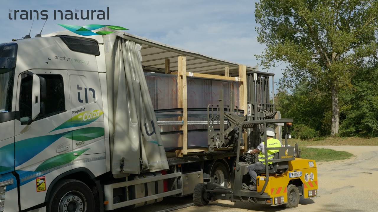 Trans Natural, livraison abris de piscine avec chariot embarqué