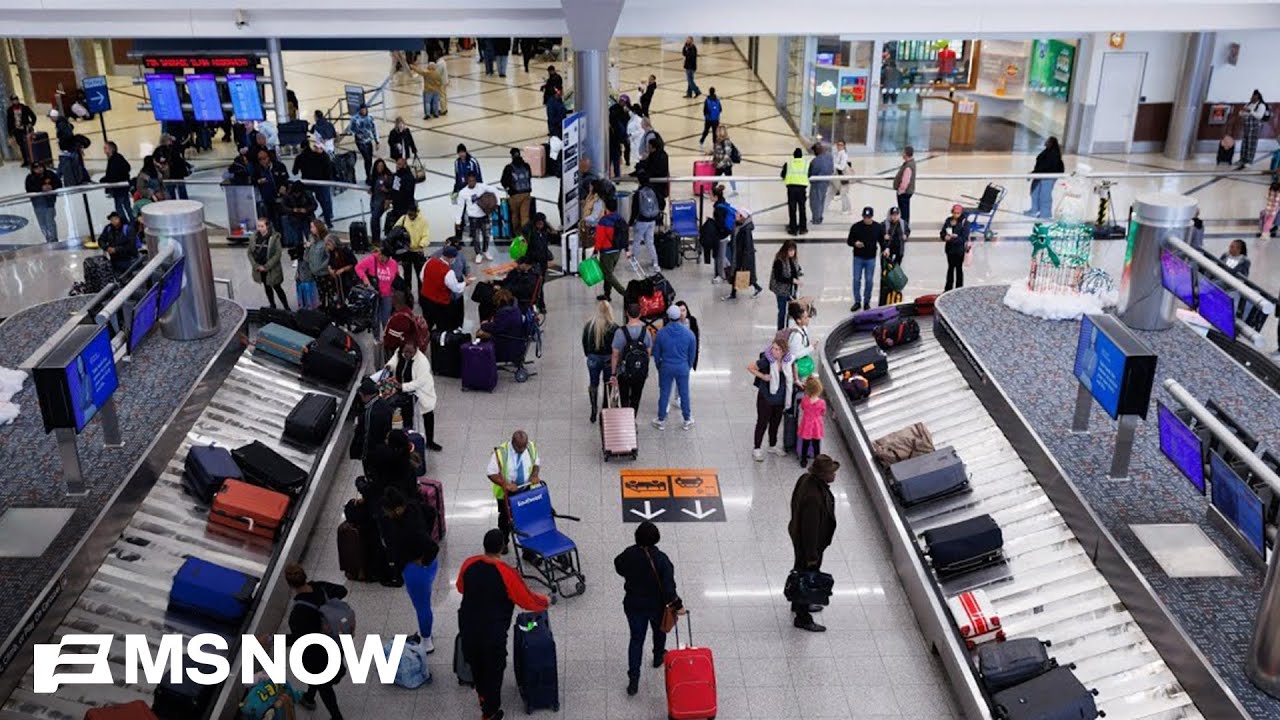'Be an informed consumer': Tips for smooth holiday travel