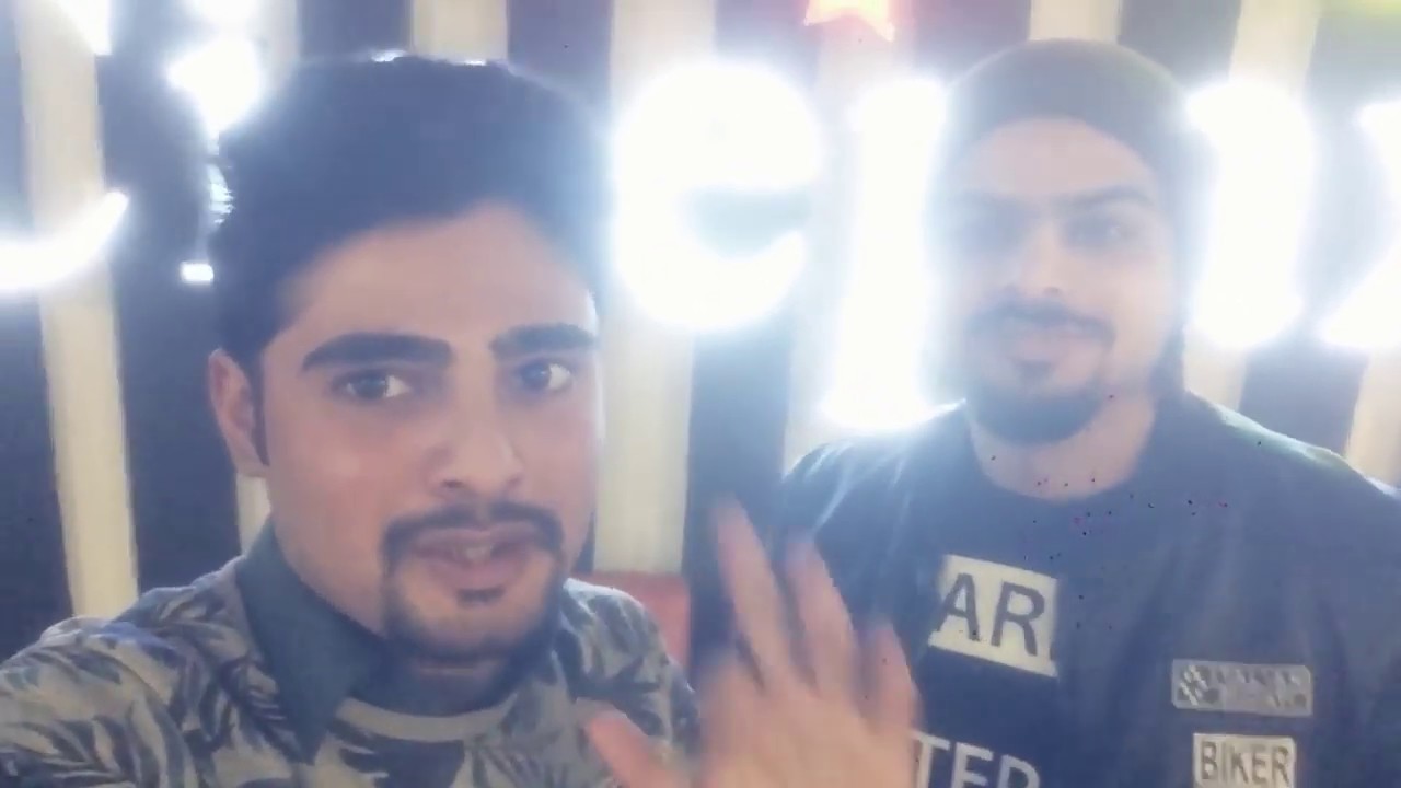 Our First Vlog   The Mall Of Sialkot Vlog   Bechara Vynz Production
