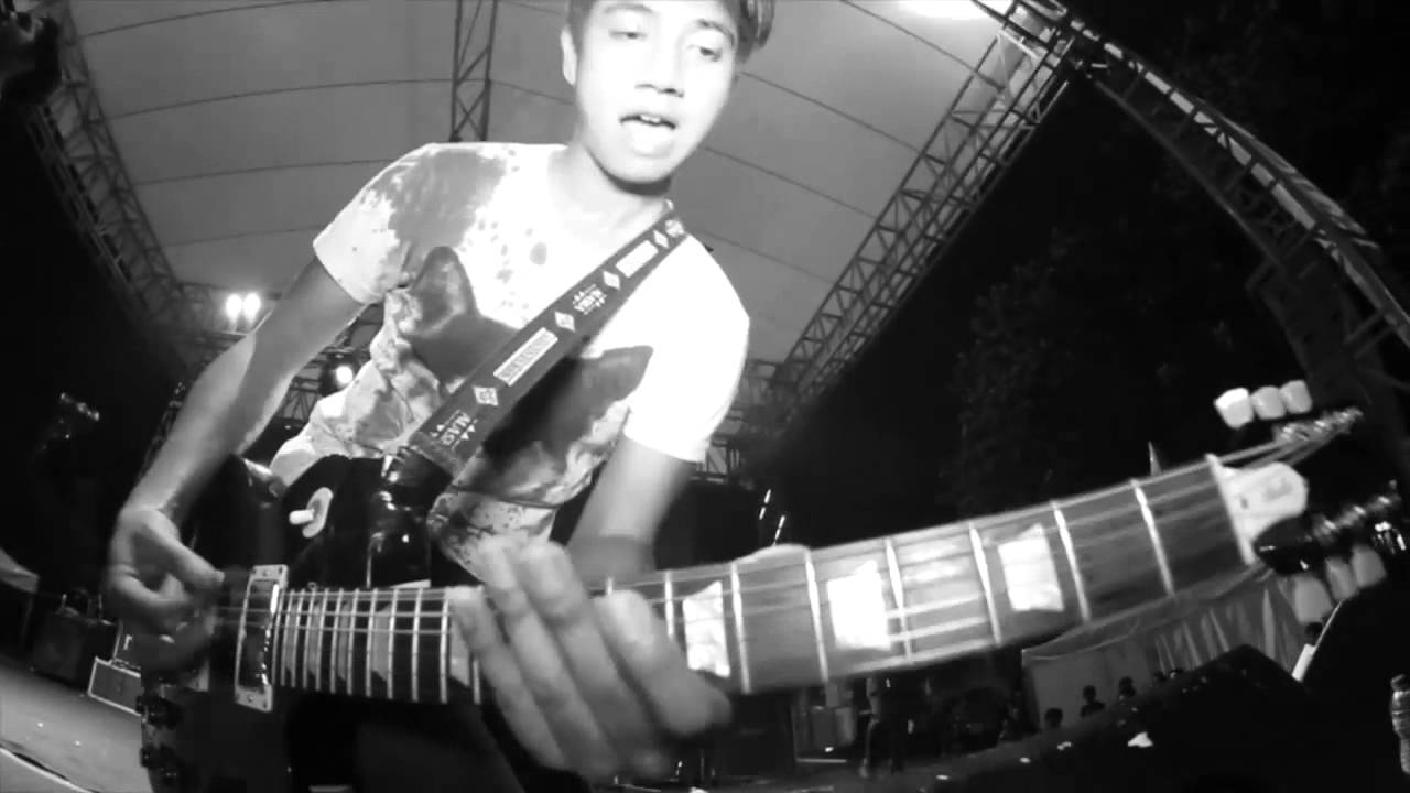 Killing Me Inside - Never Go Back (Footage Clip)
