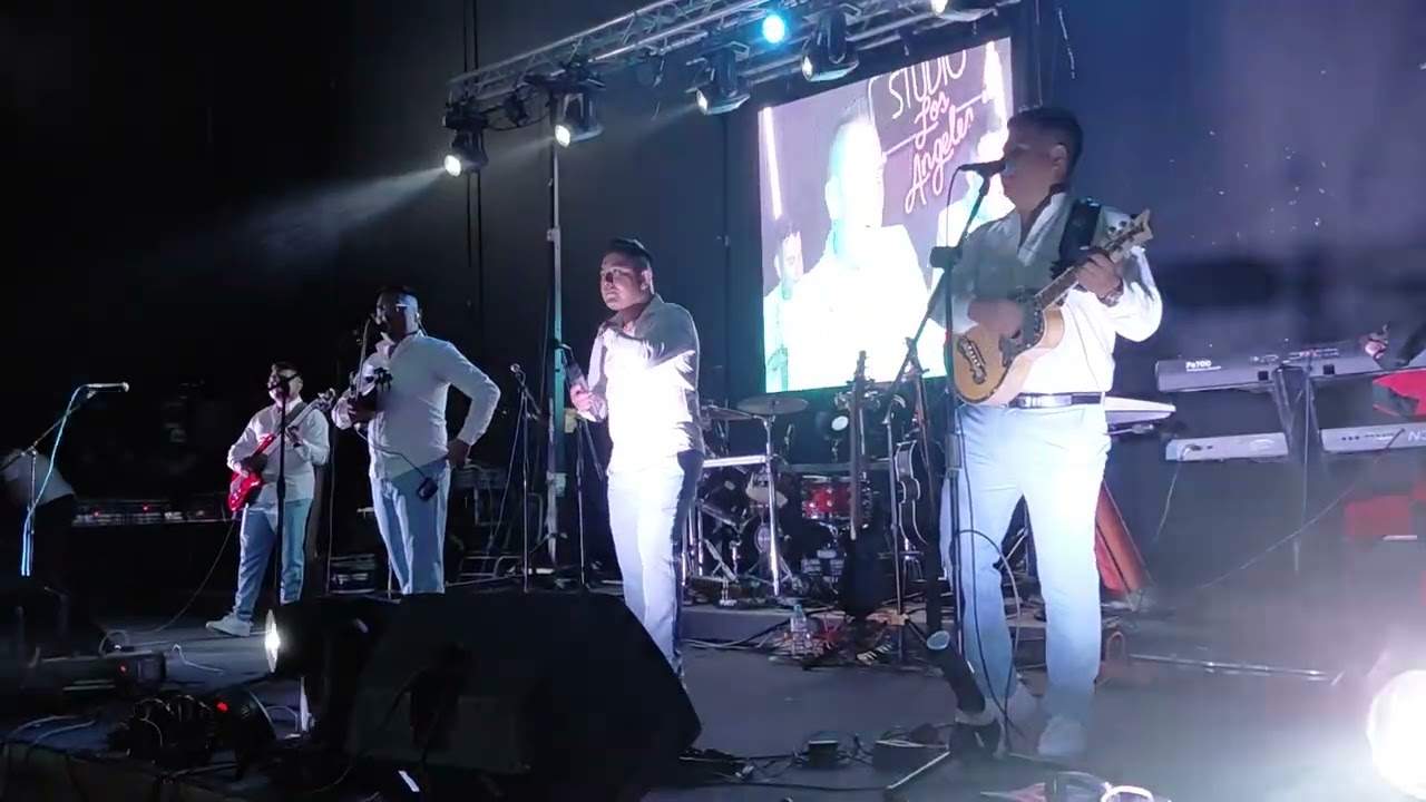Zapateando con el trio de oro el unico Imperio salón CTM casa del obrero monterrey n.l 