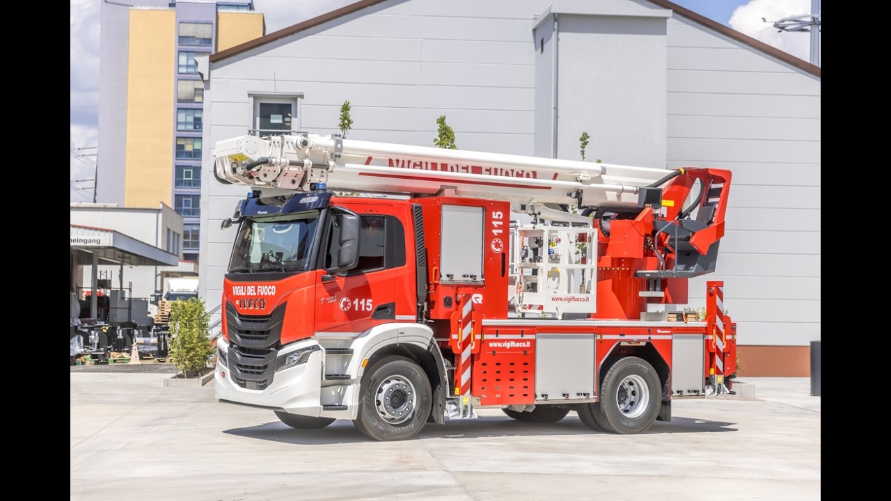 Rosenbauer-Karlsruhe: Eröffnung Welcome-Center