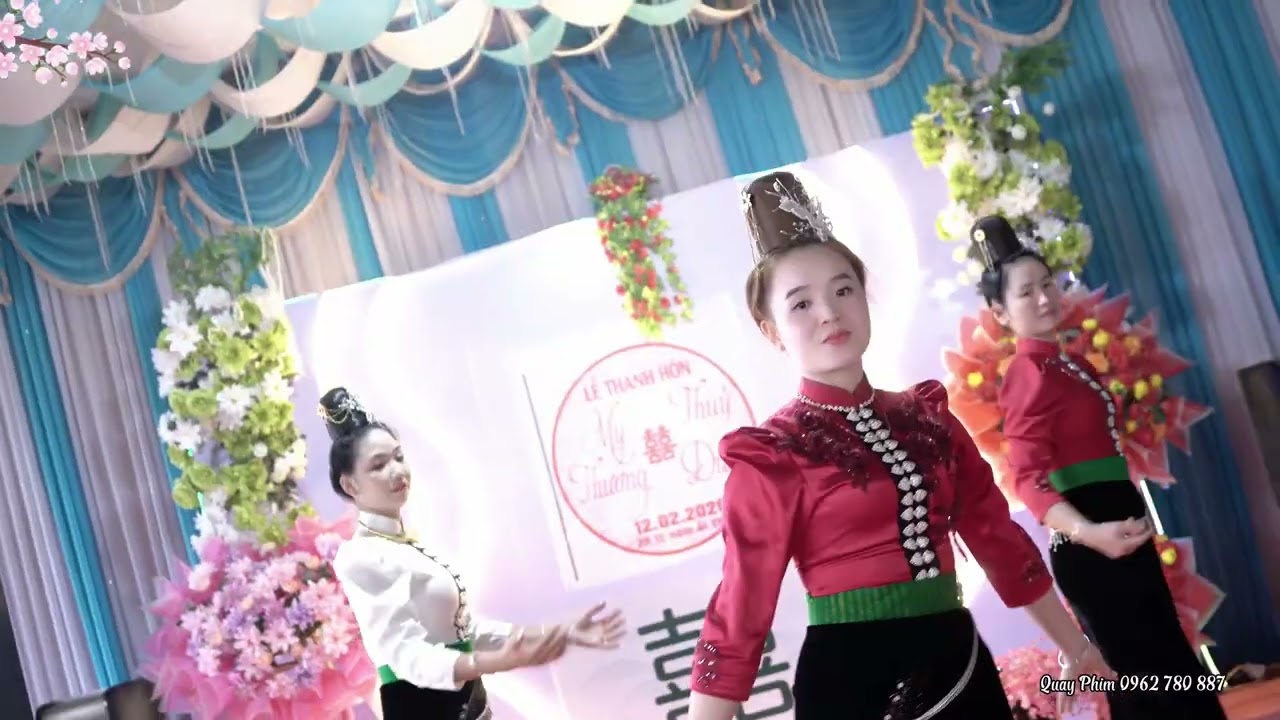 Vũ điệu Tiếng khèn mùa ban nở _ DVN gia đình mừng LTH My Thương _ Thúy Duân bản hàn xã mường khiêng